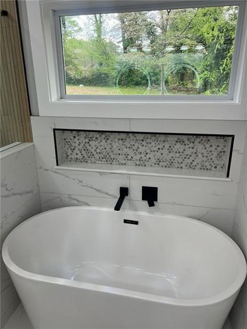 1747 Glenhaven Circle, Decatur, GA 30035