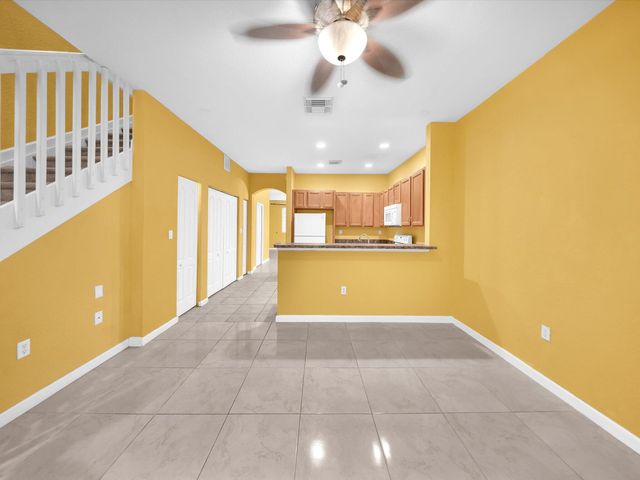 21223 NW 14th Place 324, Miami Gardens, FL 33169