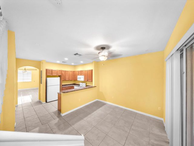 21223 NW 14th Place 324, Miami Gardens, FL 33169