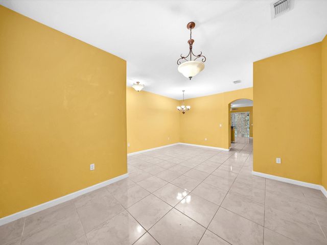 21223 NW 14th Place 324, Miami Gardens, FL 33169