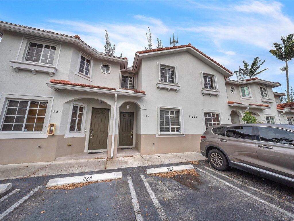 21223 NW 14th Place 324, Miami Gardens, FL 33169