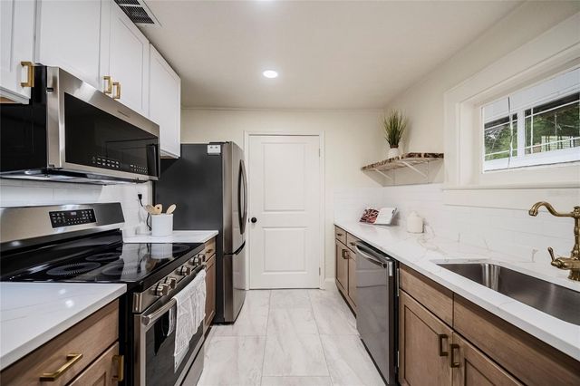 907 E PALMETTO STREET, Lakeland, FL 33801