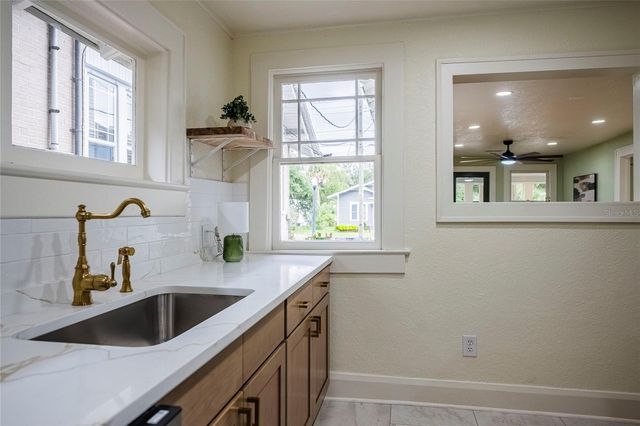 907 E PALMETTO STREET, Lakeland, FL 33801