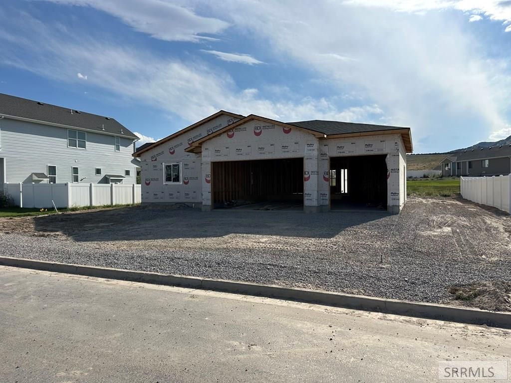Image 2 of property listing at 2097 Magellan Loop, Pocatello, ID 83204