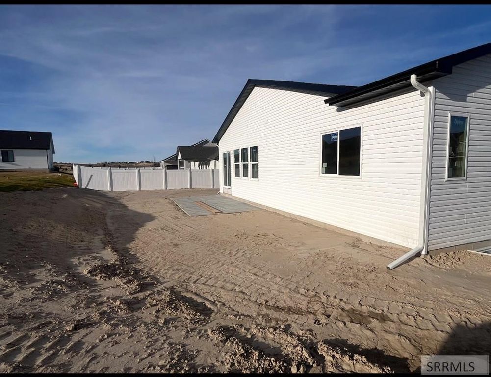 Image 5 of property listing at 2097 Magellan Loop, Pocatello, ID 83204