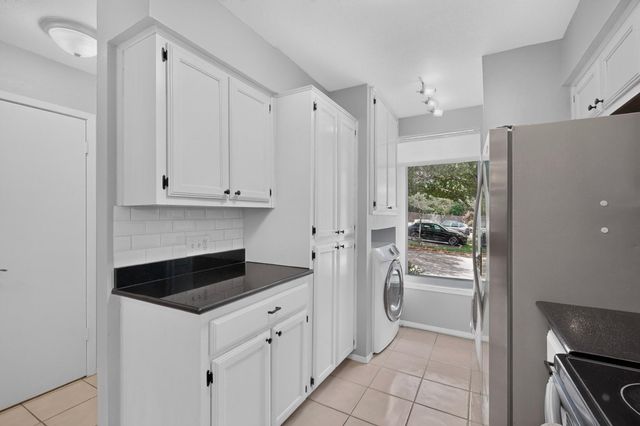 3801 Menchaca RD 25, Austin, TX 78704