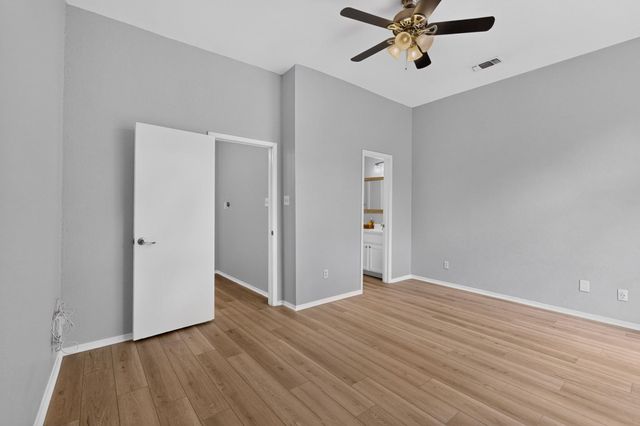 3801 Menchaca RD 25, Austin, TX 78704