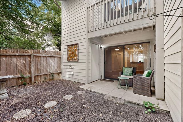 3801 Menchaca RD 25, Austin, TX 78704