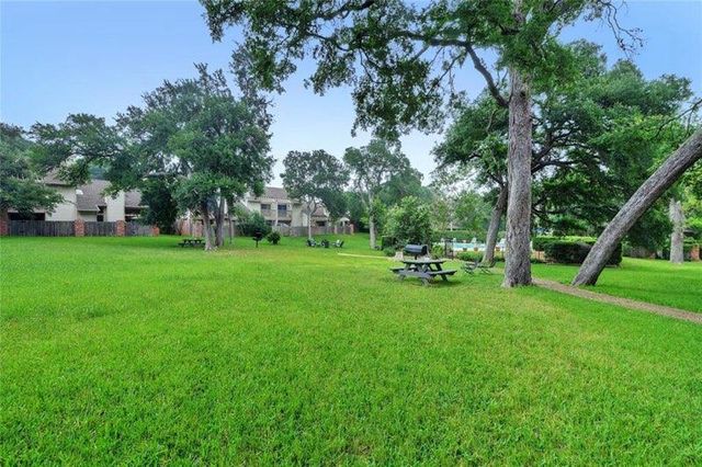 3801 Menchaca RD 25, Austin, TX 78704