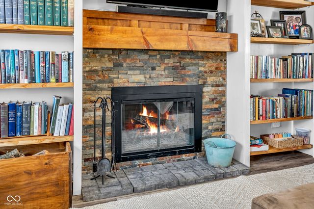 6437 Greenspire Place, Indianapolis, IN 46221