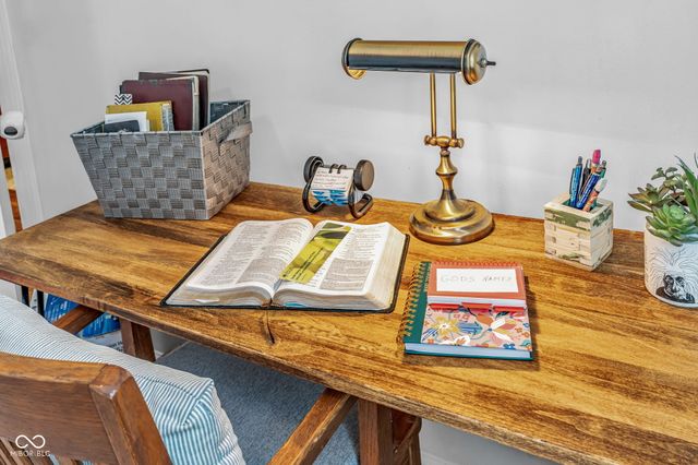 6437 Greenspire Place, Indianapolis, IN 46221