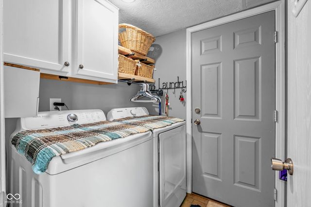 6437 Greenspire Place, Indianapolis, IN 46221