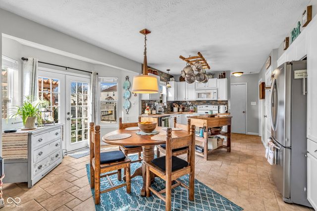 6437 Greenspire Place, Indianapolis, IN 46221