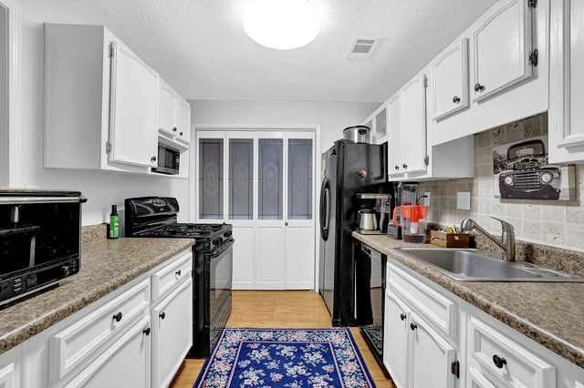 1004 Vicksburg Place, Atlanta, GA 30350