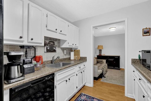 1004 Vicksburg Place, Atlanta, GA 30350