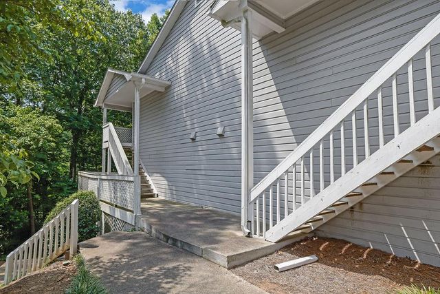 1004 Vicksburg Place, Atlanta, GA 30350