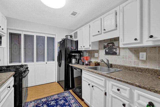 1004 Vicksburg Place, Atlanta, GA 30350