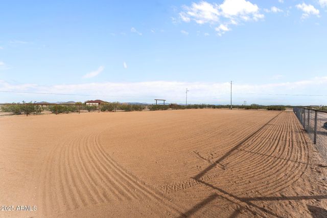 45243 W J-1 RANCH Road, Wickenburg, AZ 85390
