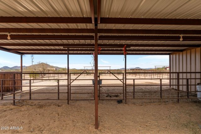 45243 W J-1 RANCH Road, Wickenburg, AZ 85390