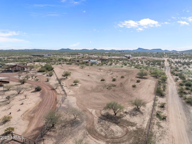 45243 W J-1 RANCH Road, Wickenburg, AZ 85390