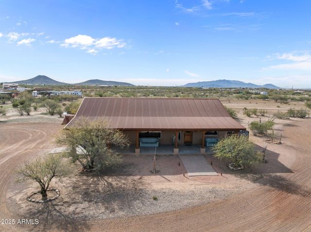 45243 W J-1 RANCH Road, Wickenburg, AZ 85390