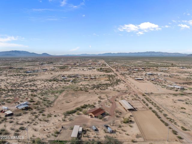 45243 W J-1 RANCH Road, Wickenburg, AZ 85390