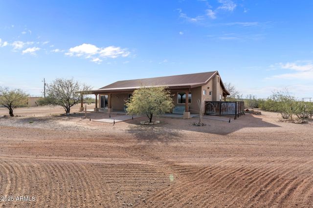 45243 W J-1 RANCH Road, Wickenburg, AZ 85390