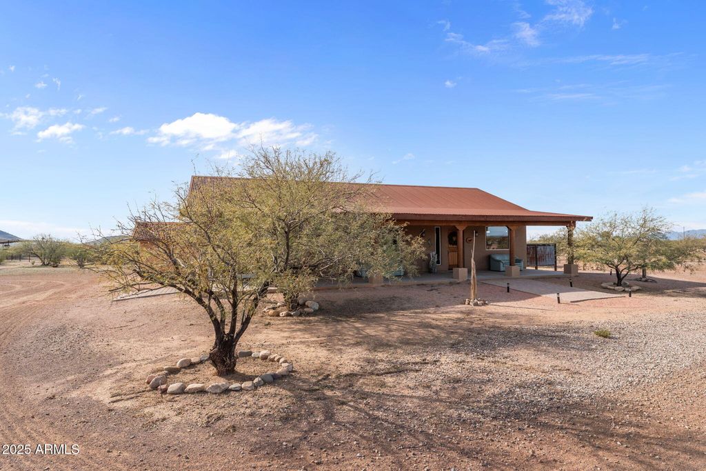 45243 W J-1 RANCH Road, Wickenburg, AZ 85390