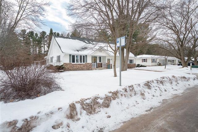 109 Westover Road, Eau Claire, WI 54701