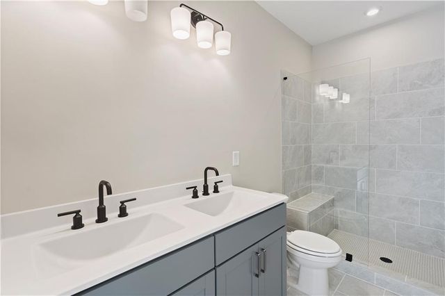 989 Bibbs Circle NW 24, Atlanta, GA 30318