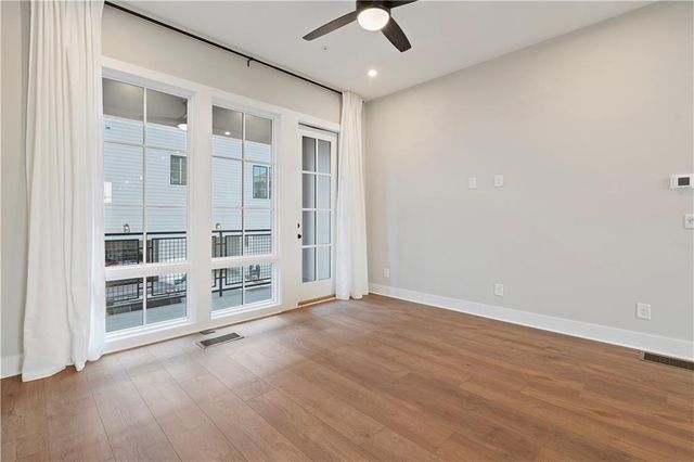 989 Bibbs Circle NW 24, Atlanta, GA 30318