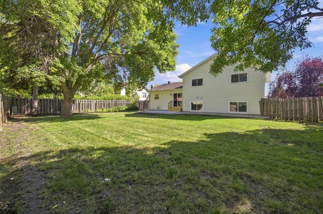 2319 35th Avenue S, Fargo, ND 58104