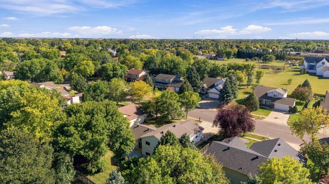 2319 35th Avenue S, Fargo, ND 58104