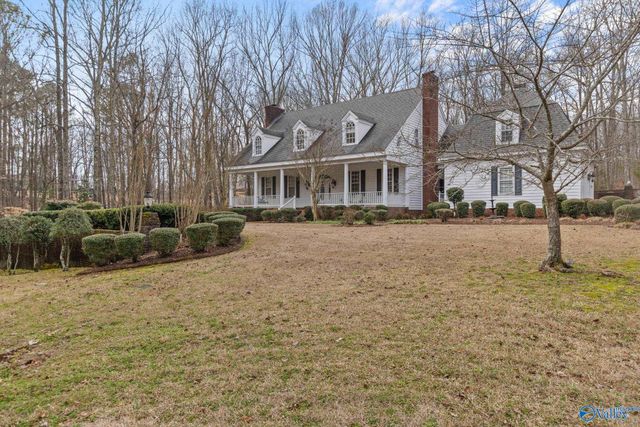 71 Windsor Drive, Russellville, AL 35653