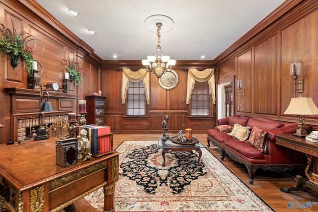 71 Windsor Drive, Russellville, AL 35653