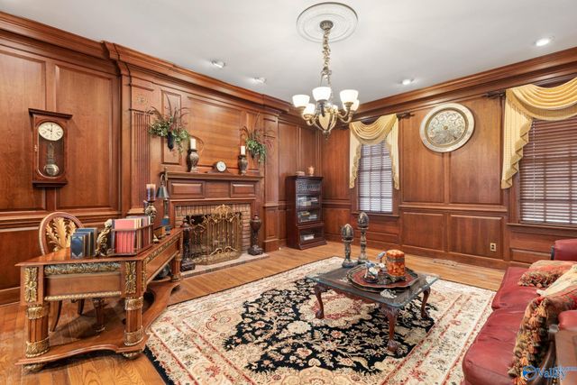 71 Windsor Drive, Russellville, AL 35653