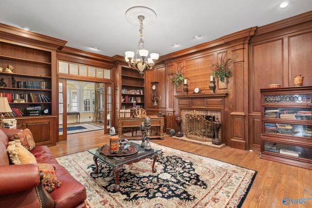 71 Windsor Drive, Russellville, AL 35653