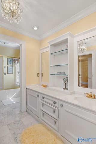 71 Windsor Drive, Russellville, AL 35653