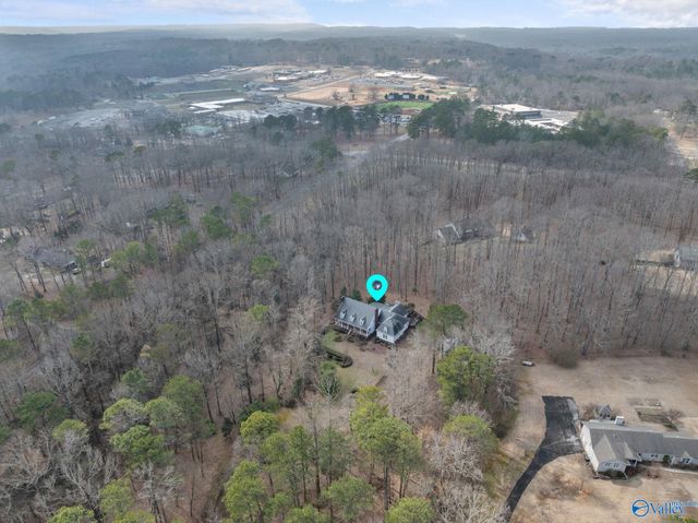 71 Windsor Drive, Russellville, AL 35653