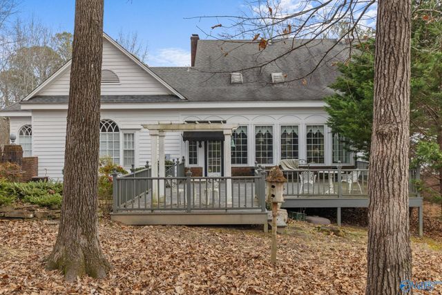 71 Windsor Drive, Russellville, AL 35653