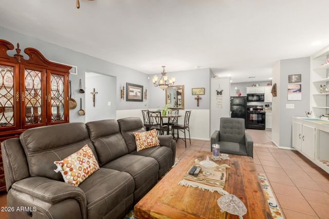 1103 N OLIVE Avenue, Casa Grande, AZ 85122