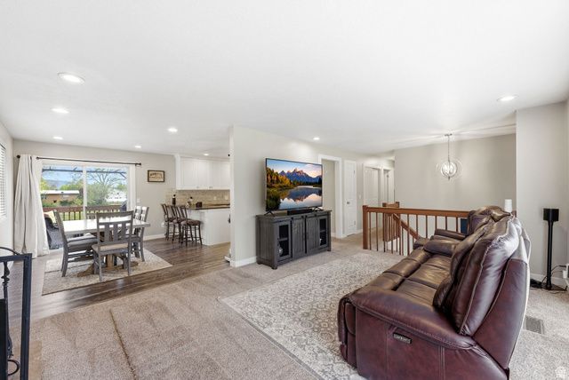 257 W 1125 N, Centerville, UT 84014