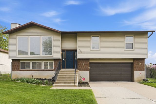 257 W 1125 N, Centerville, UT 84014