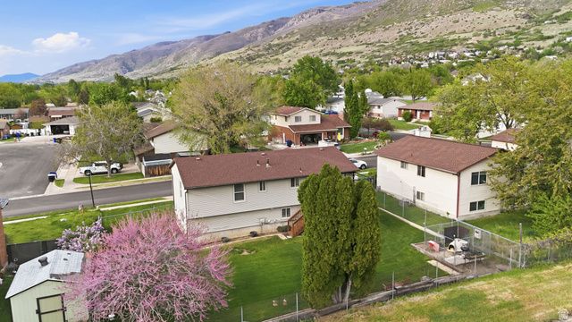 257 W 1125 N, Centerville, UT 84014