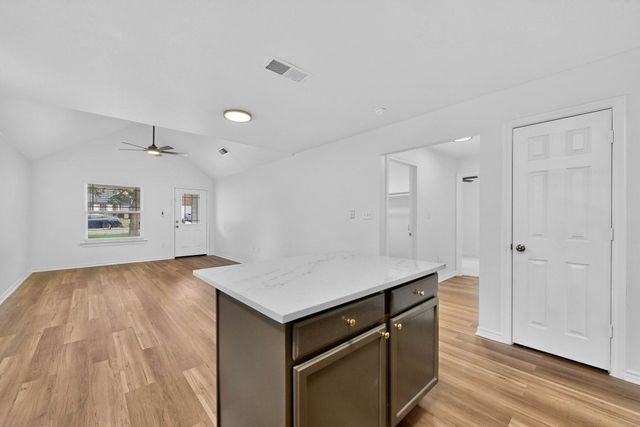 1306 Oak Street, Mckinney, TX 75069