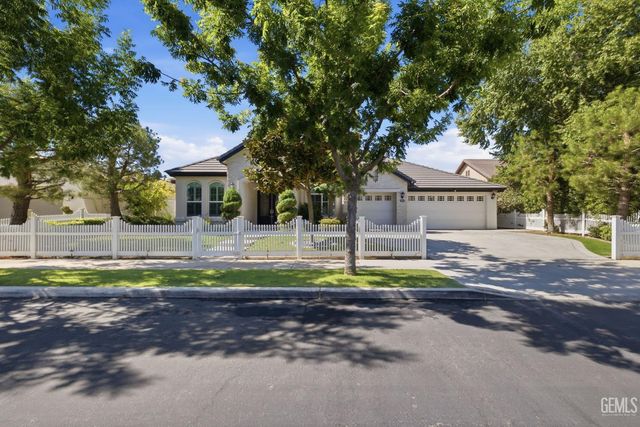 12623 Stillbrook Drive, Bakersfield, CA 93311