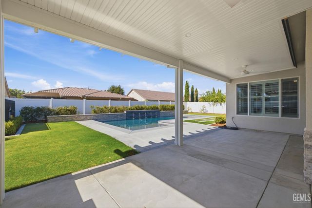 12623 Stillbrook Drive, Bakersfield, CA 93311