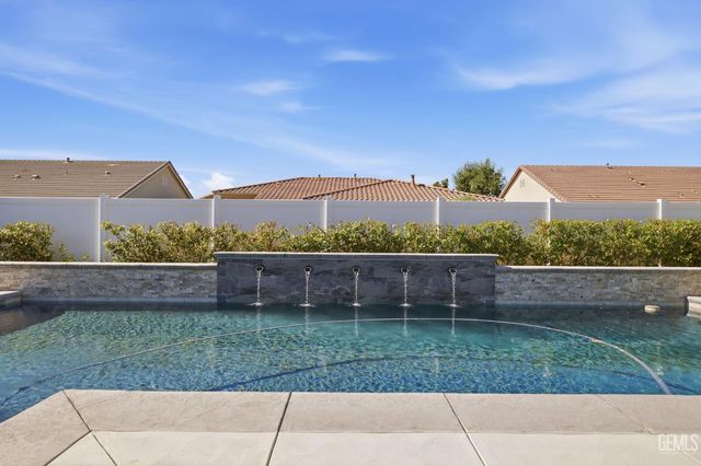 12623 Stillbrook Drive, Bakersfield, CA 93311