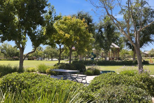 12623 Stillbrook Drive, Bakersfield, CA 93311