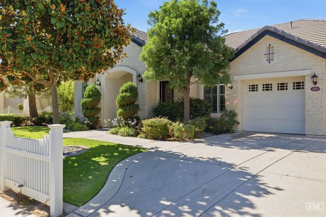 12623 Stillbrook Drive, Bakersfield, CA 93311